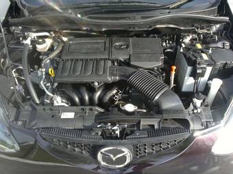 2010 Mazda Demio Pictures