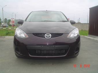 2010 Mazda Demio Pictures