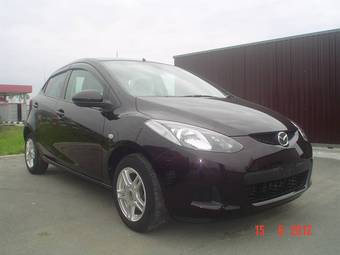 2010 Mazda Demio Pics