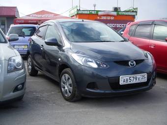 2011 Mazda Demio Photos