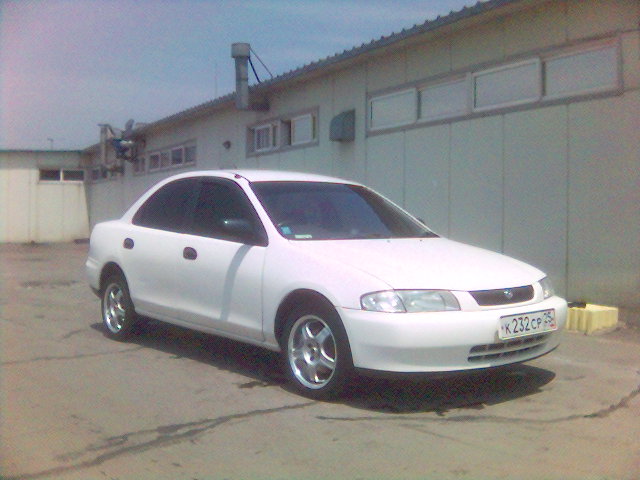 1996 Mazda Familia