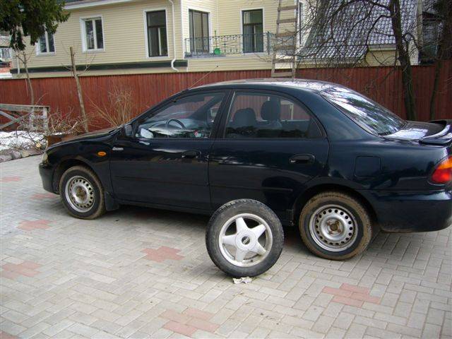 1996 Mazda Familia