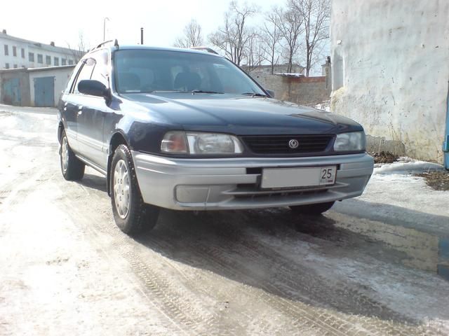 1996 Mazda Familia