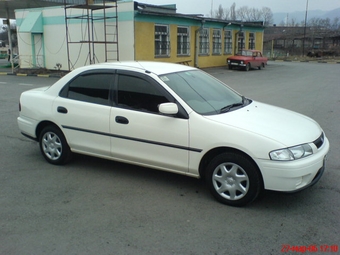 1998 Mazda Familia