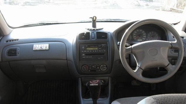 1998 Mazda Familia