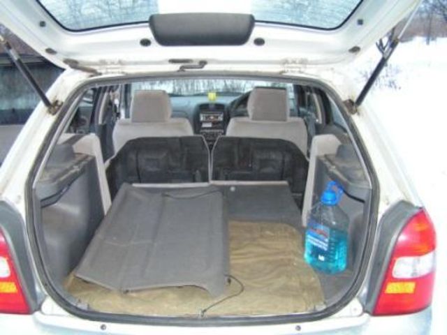 1998 Mazda Familia