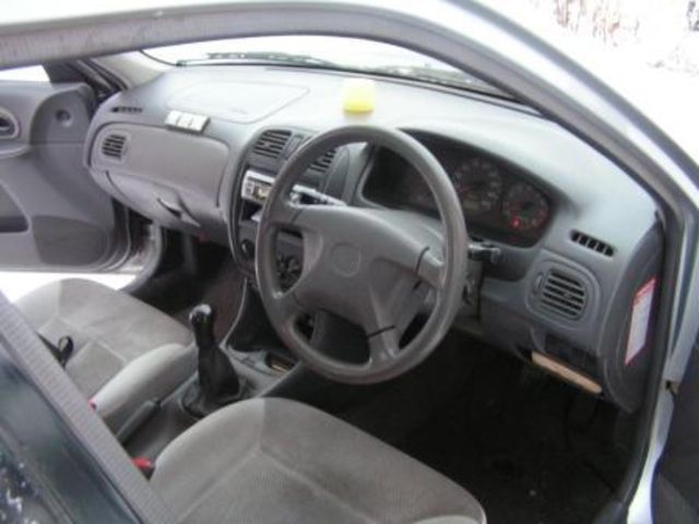 1998 Mazda Familia