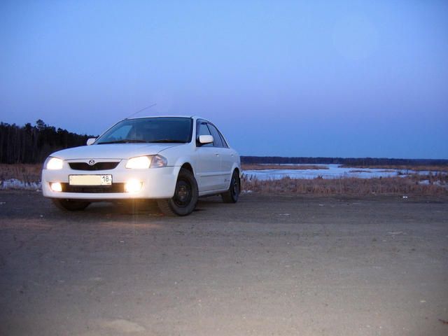1998 Mazda Familia