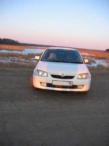 1998 Mazda Familia