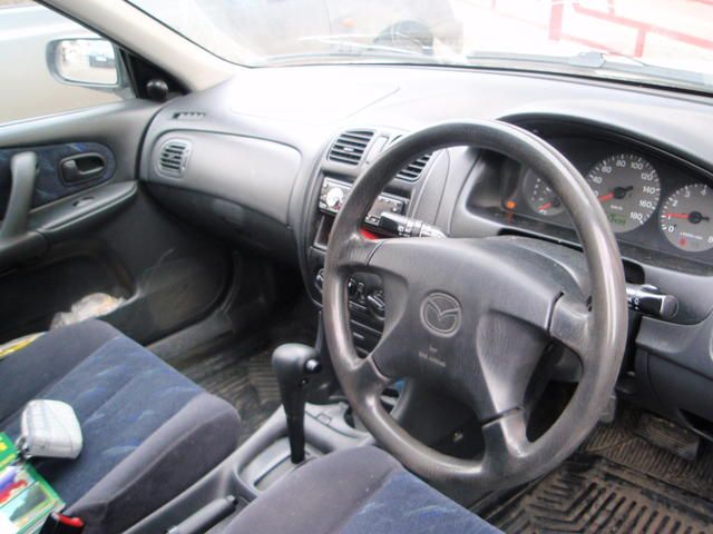 1998 Mazda Familia