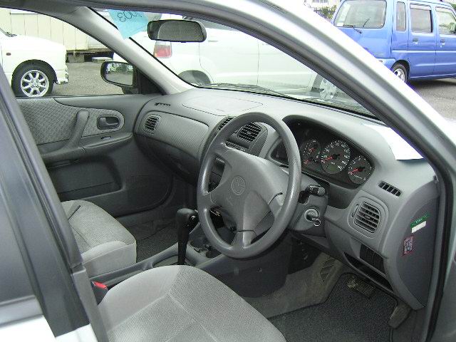 1998 Mazda Familia Photos