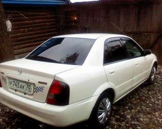 1998 Mazda Familia Pictures