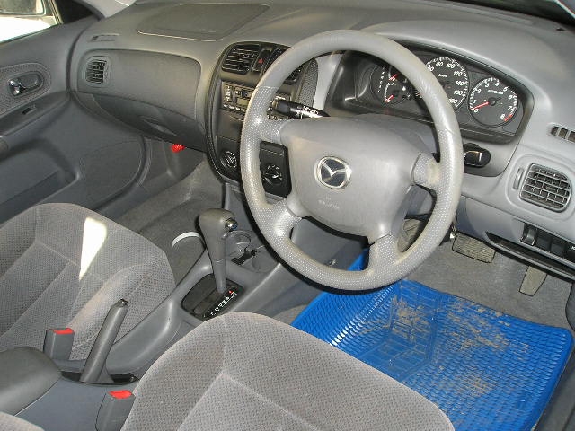 1999 Mazda Familia