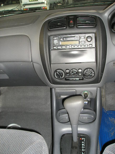 1999 Mazda Familia