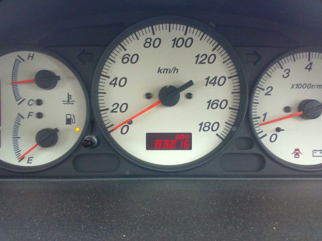 1999 Mazda Familia