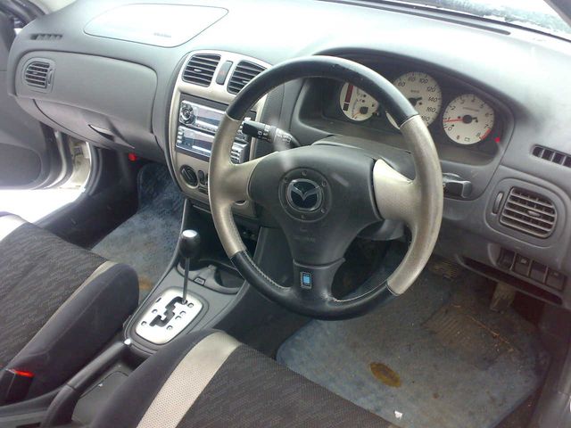 1999 Mazda Familia