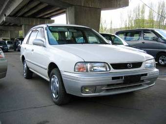 1999 Mazda Familia Pictures