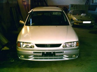 1999 Mazda Familia Pictures