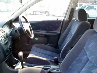 1999 Mazda Familia Photos