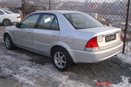 1999 Mazda Familia Photos
