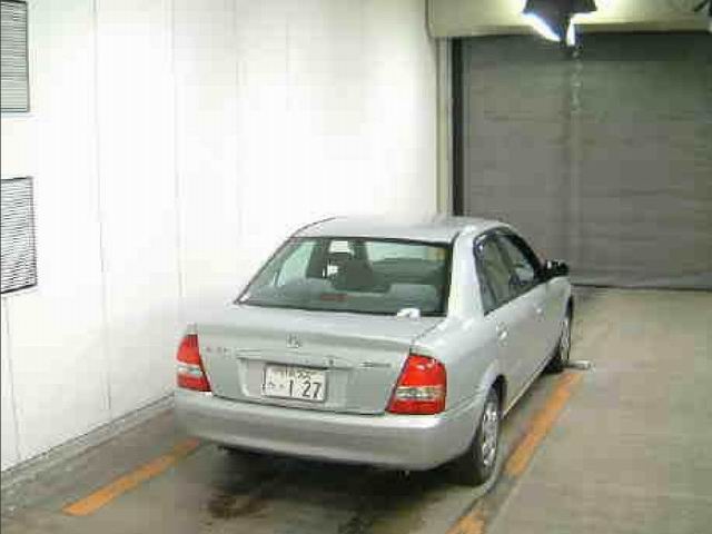 1999 Mazda Familia Photos