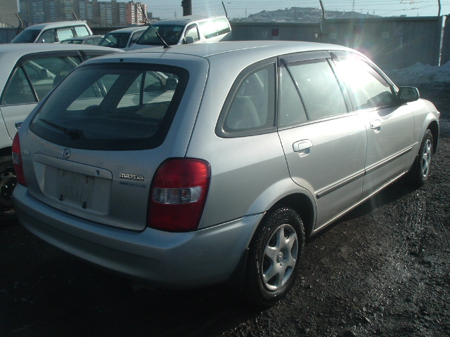 1999 Mazda Familia Photos