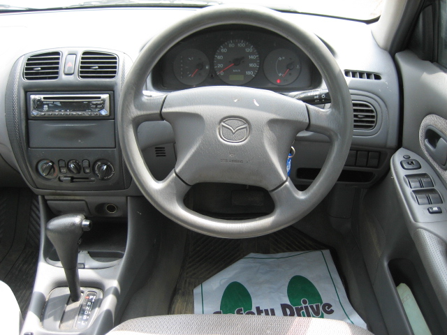 1999 Mazda Familia Images