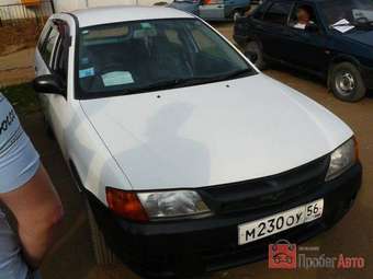 1999 Mazda Familia Photos