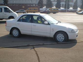 1999 Mazda Familia Pictures