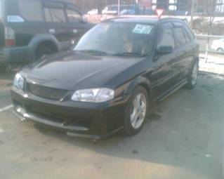 1999 Mazda Familia Photos