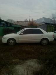 1999 Mazda Familia Photos