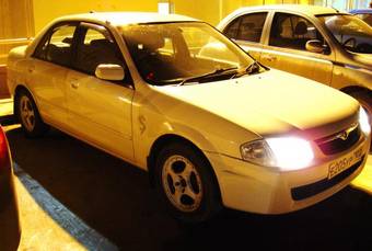 1999 Mazda Familia Photos