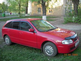 1999 Mazda Familia Photos