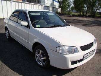 1999 Mazda Familia Photos