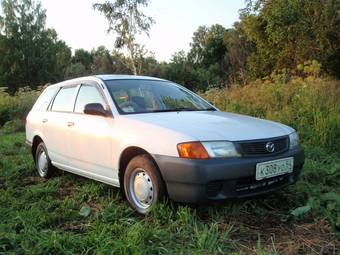 1999 Mazda Familia Photos