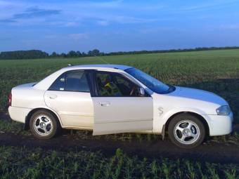 1999 Mazda Familia Photos