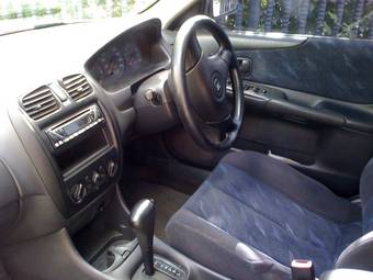 1999 Mazda Familia Photos