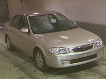 2000 Mazda Familia