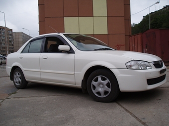 2000 Mazda Familia