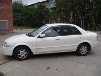 2000 Mazda Familia