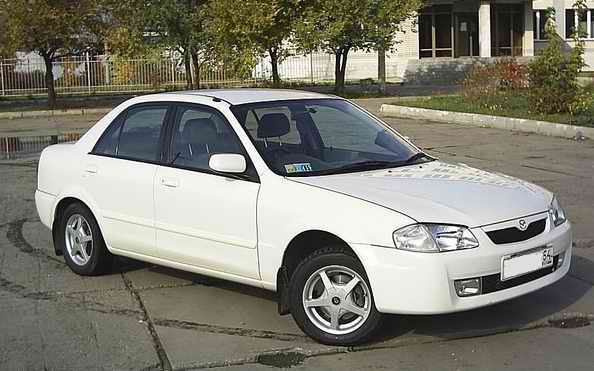 2000 Mazda Familia