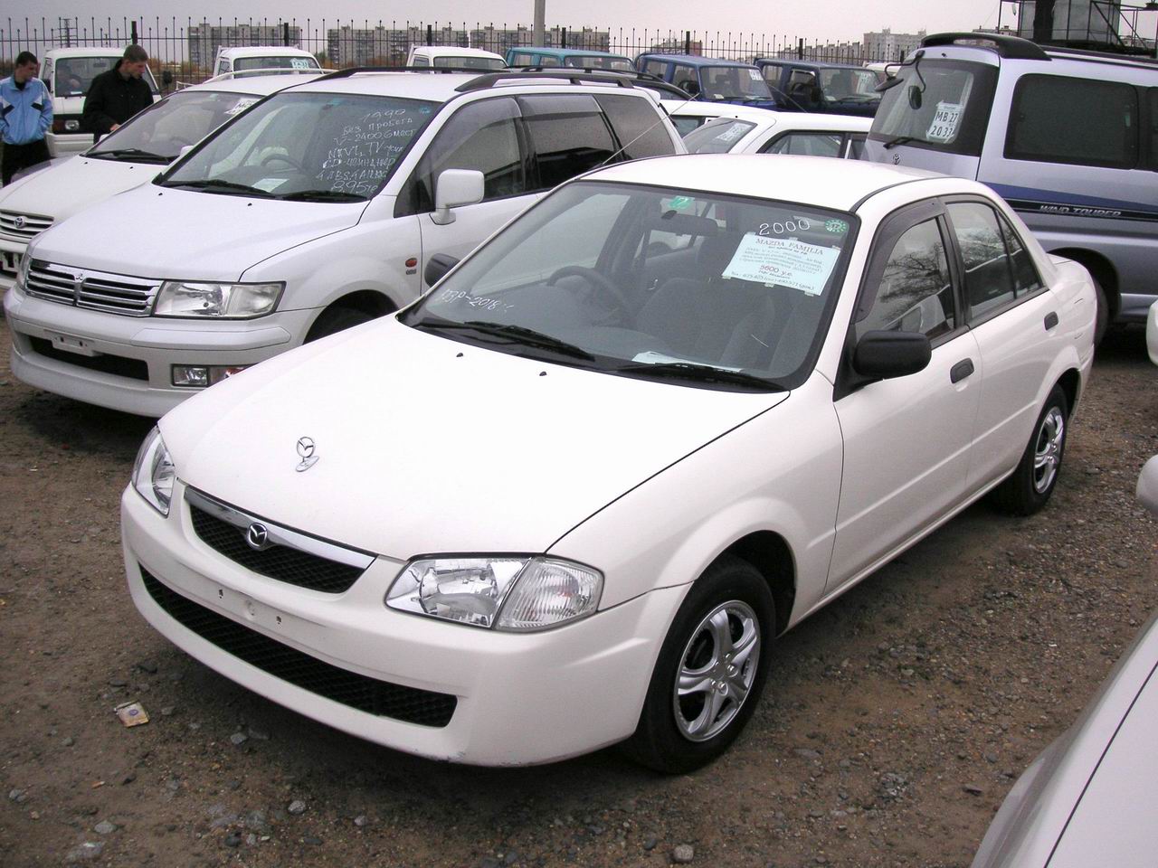 2000 Mazda Familia