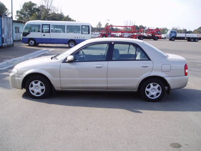 2000 Mazda Familia