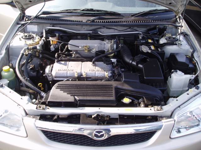 2000 Mazda Familia