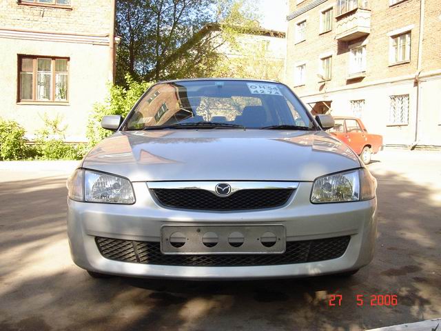 2000 Mazda Familia