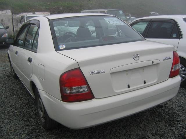 2000 Mazda Familia