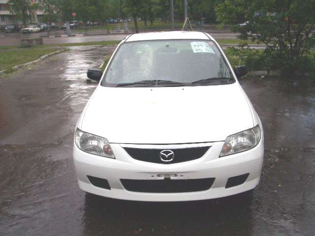 2000 Mazda Familia
