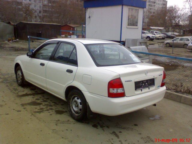 2000 Mazda Familia