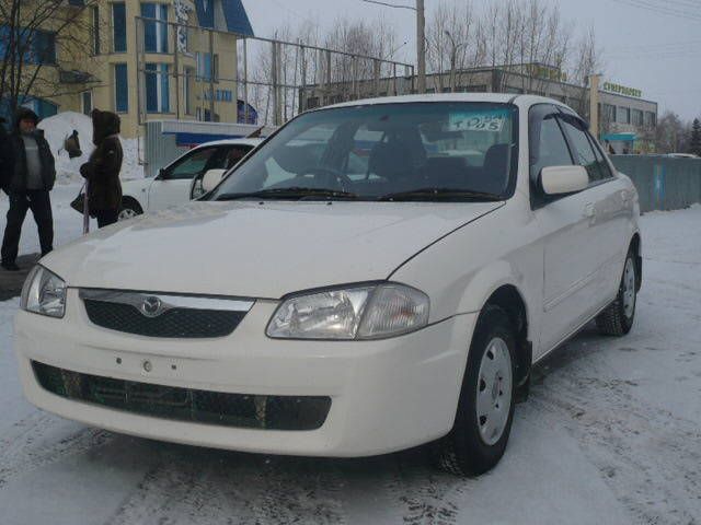 2000 Mazda Familia