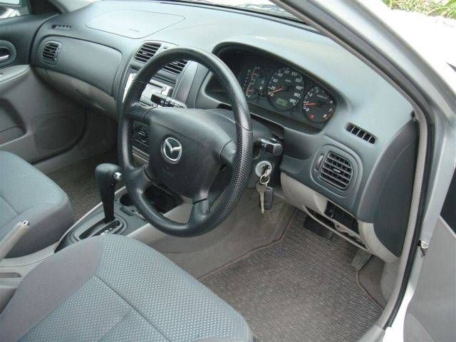 2000 Mazda Familia